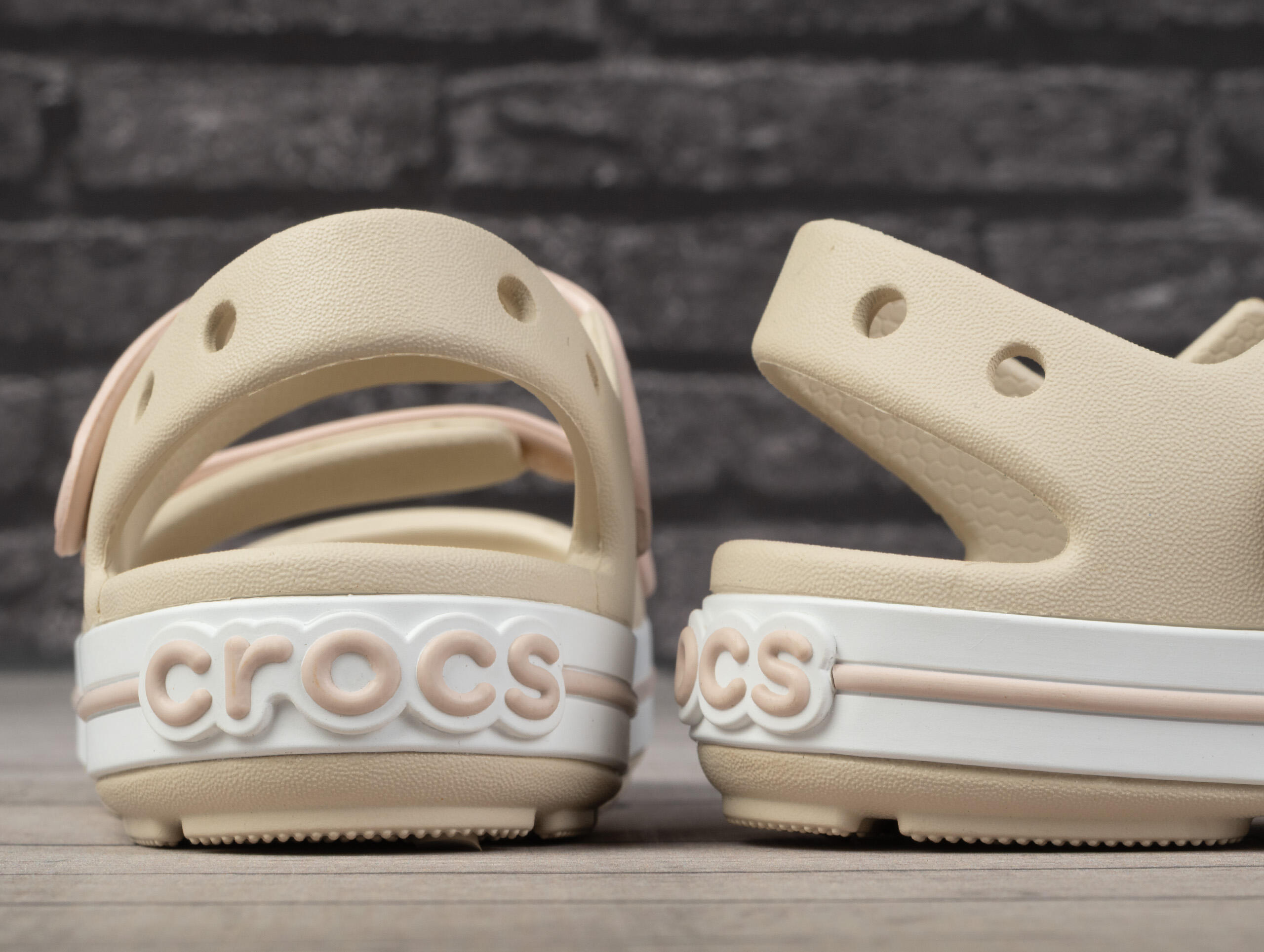 Sandały dziewczęce sportowe Crocs CROCBAND CRUISER SANDAL 4/7