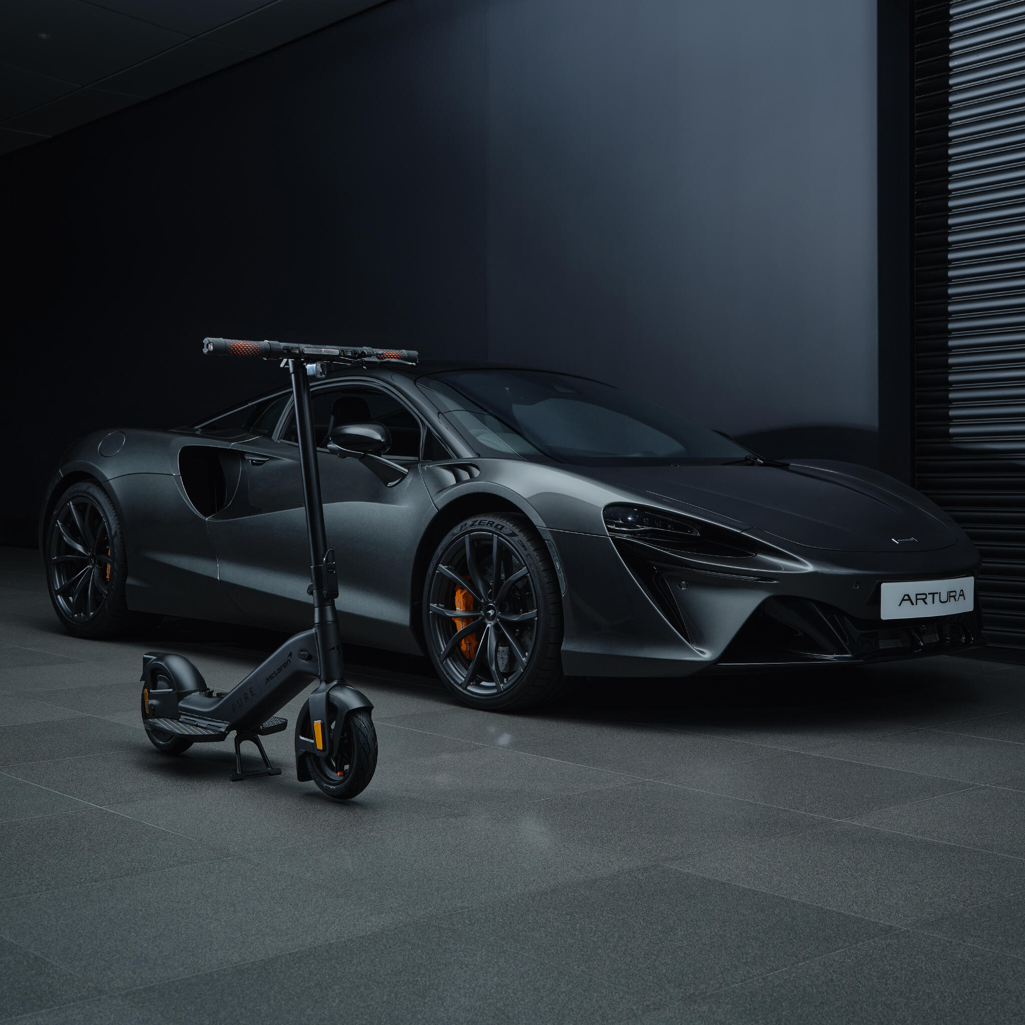 PURE McLaren Sonderedition Schwarz 4/7