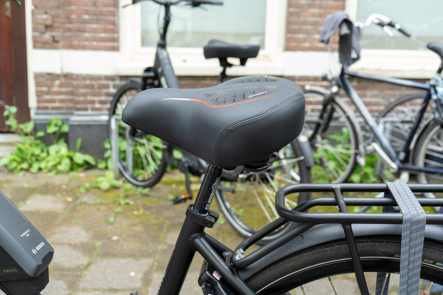 Voltano XXXL Fietszadel Stripes - Zwart / Rood 2/7