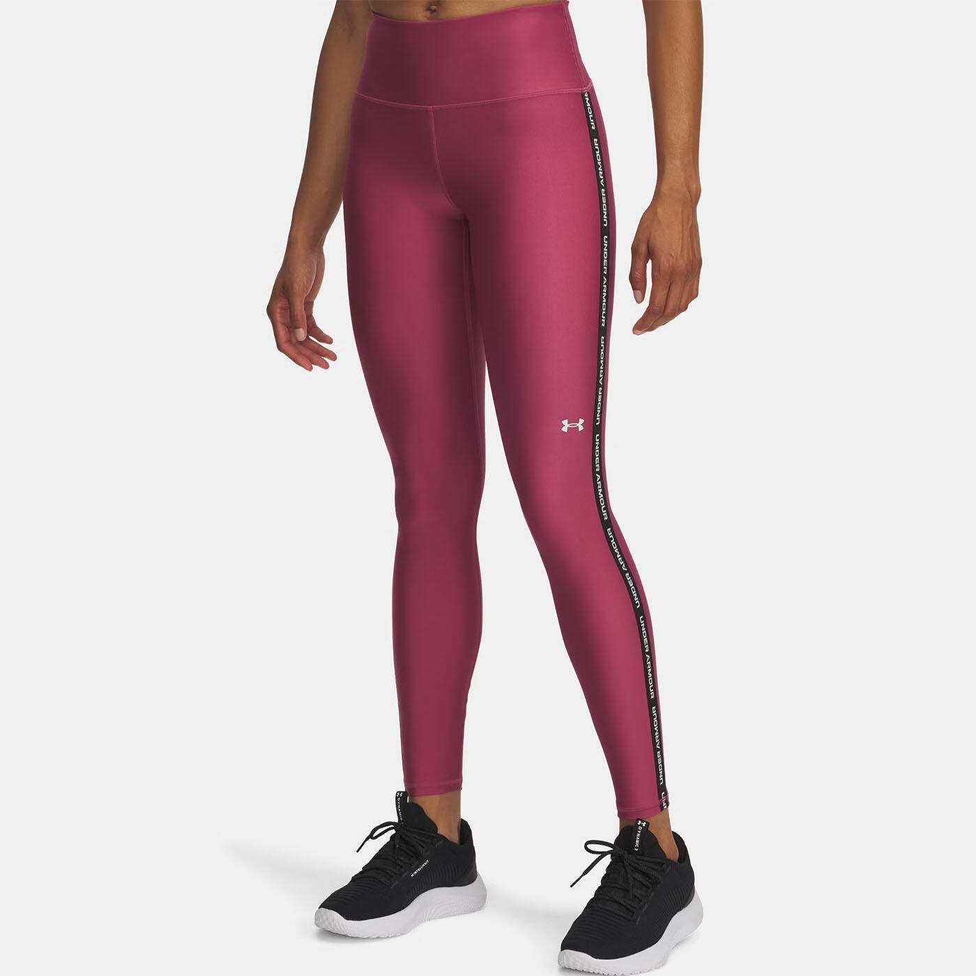 UNDER ARMOUR picture