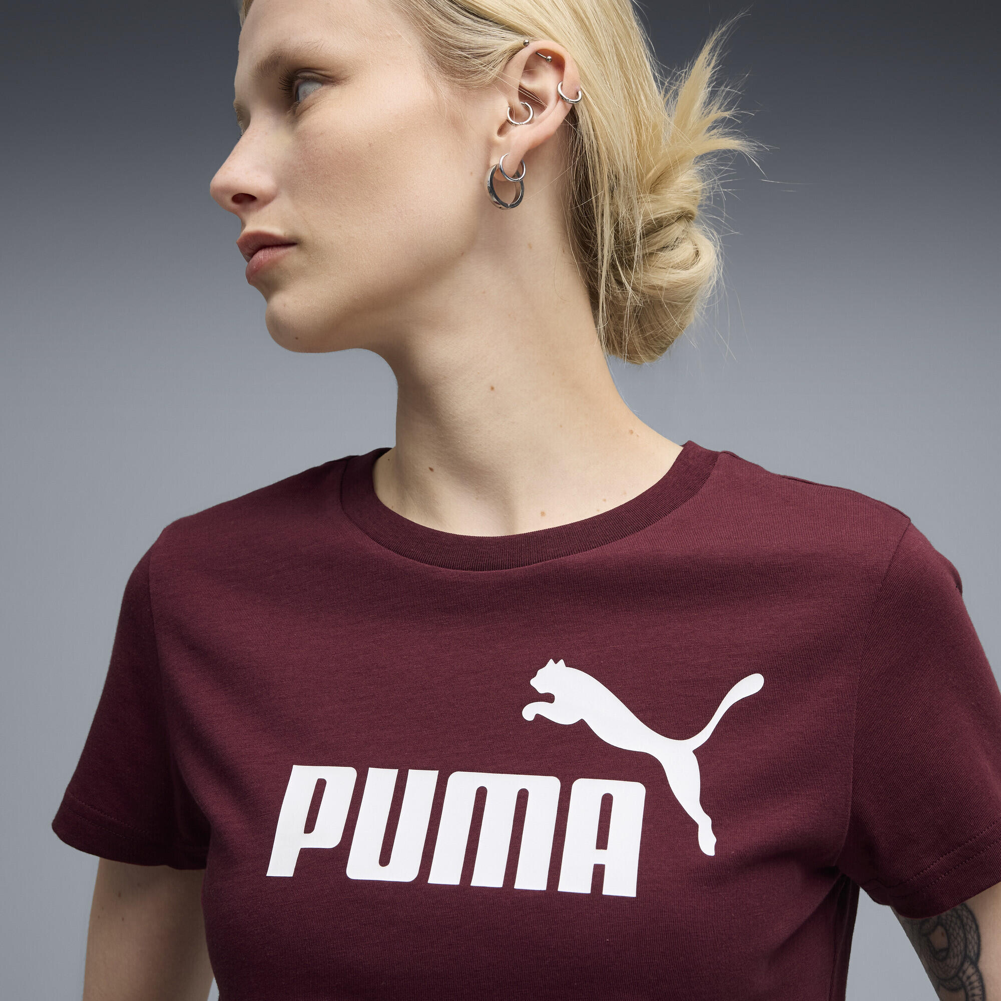 T-shirt fitness mulher manga curta gola redonda Ess No. 1 Logo PUMA 3/7