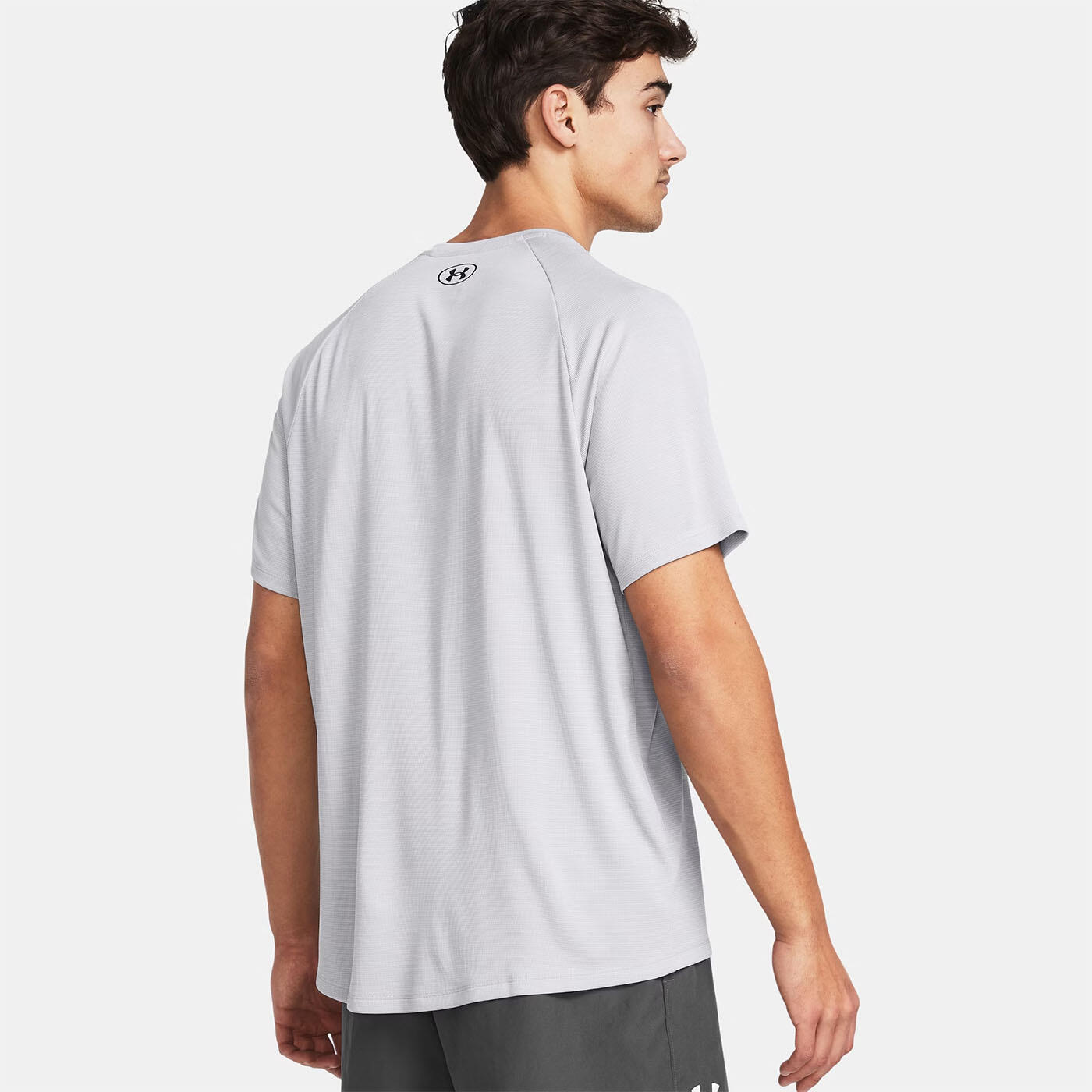 Camiseta texturizada UA Tech™ masculina Branco e preto 2/5