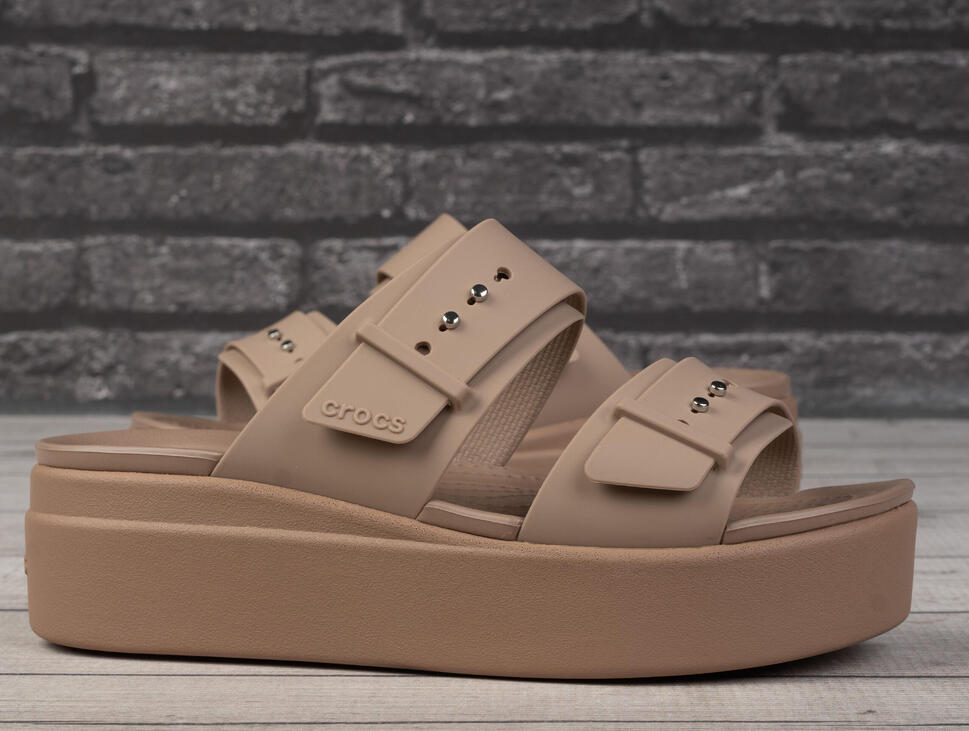 Klapki damskie Crocs BROOKLYN BUCKLE LOWWDG