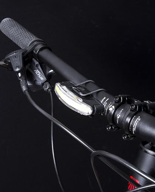 Illuminazione a 3 modalità di ricarica usb anteriore+posteriore a led Spanninga 5/6