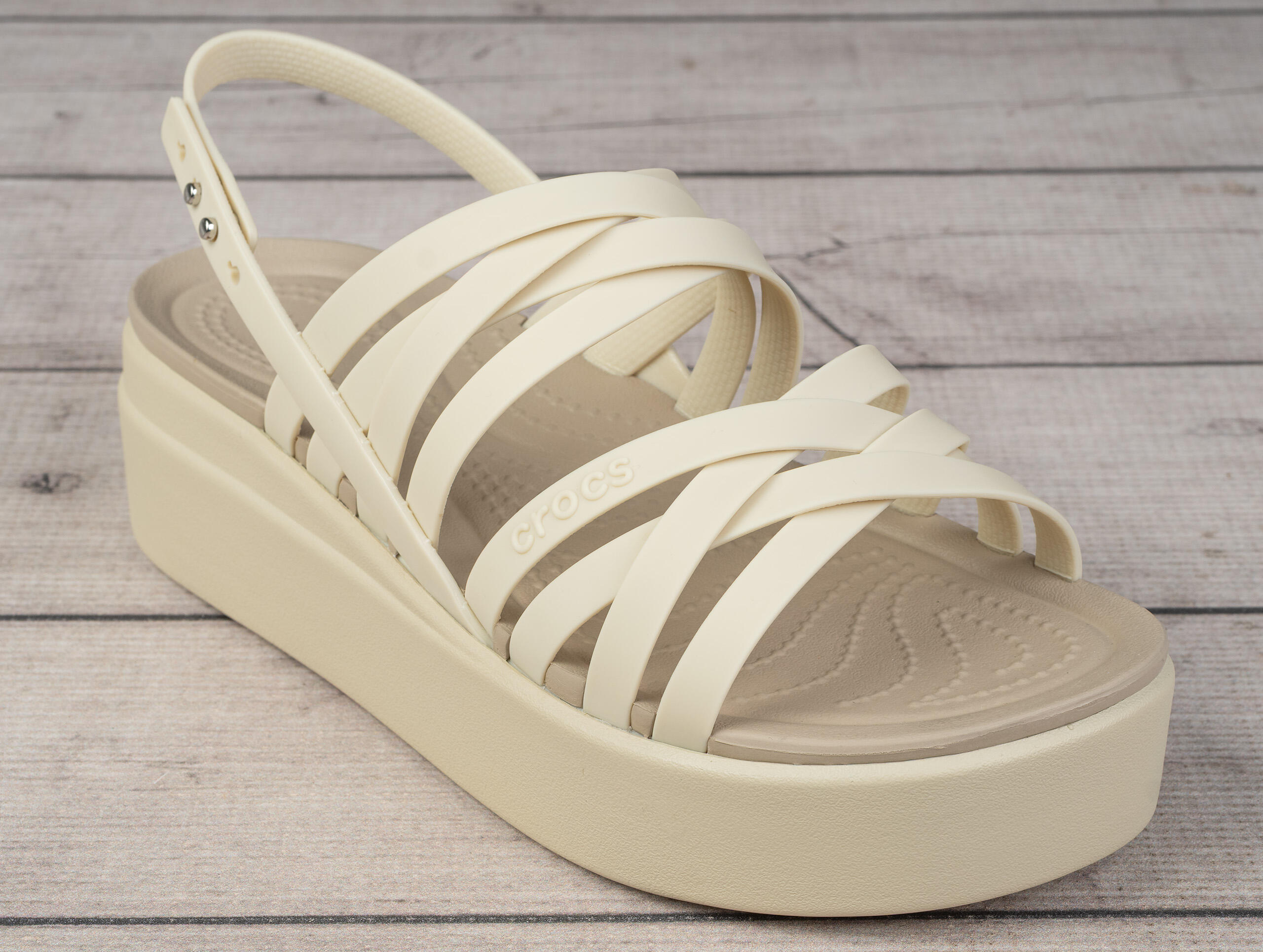 Sandały damskie na basen Crocs BROOKLYN STRAPPY LOWWDG 6/7