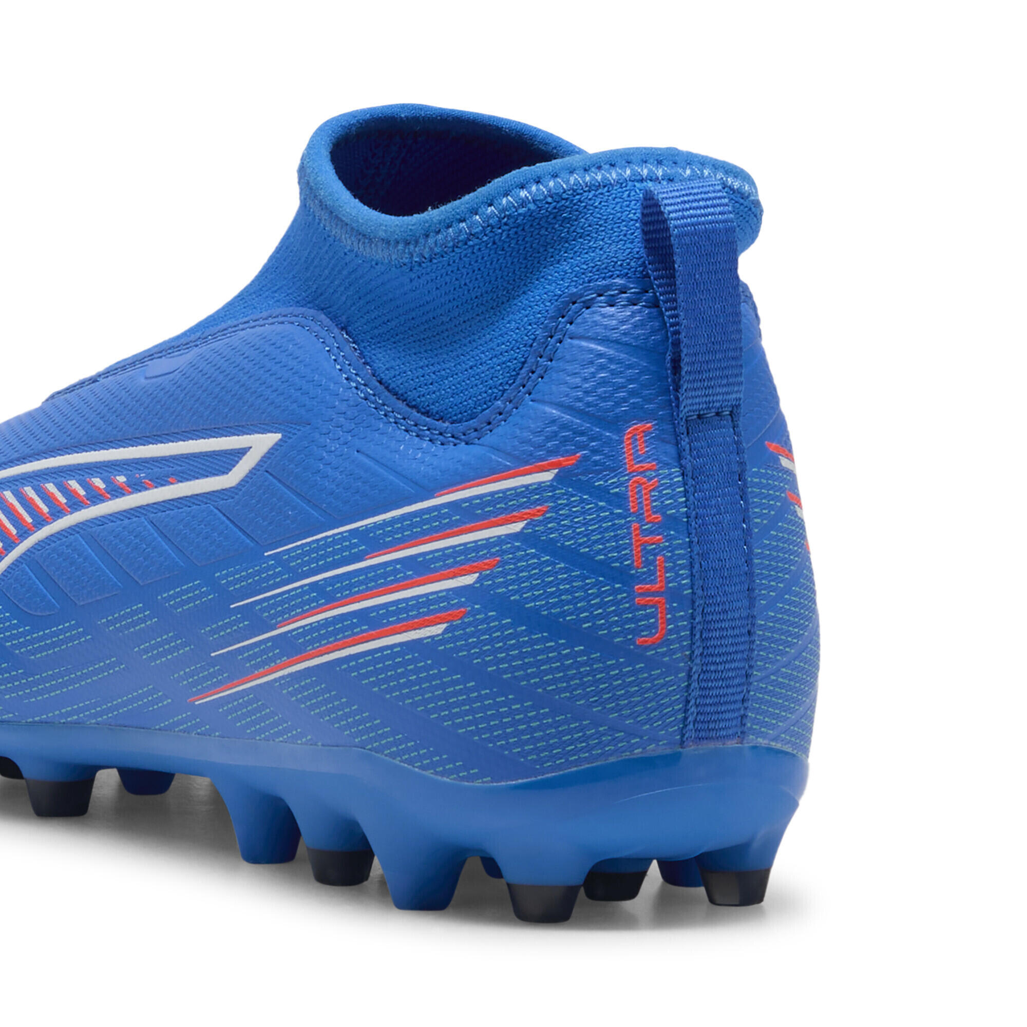 Młodzieżowe buty piłkarskie ULTRA 6 MATCH+ MG bez sznurowadeł PUMA