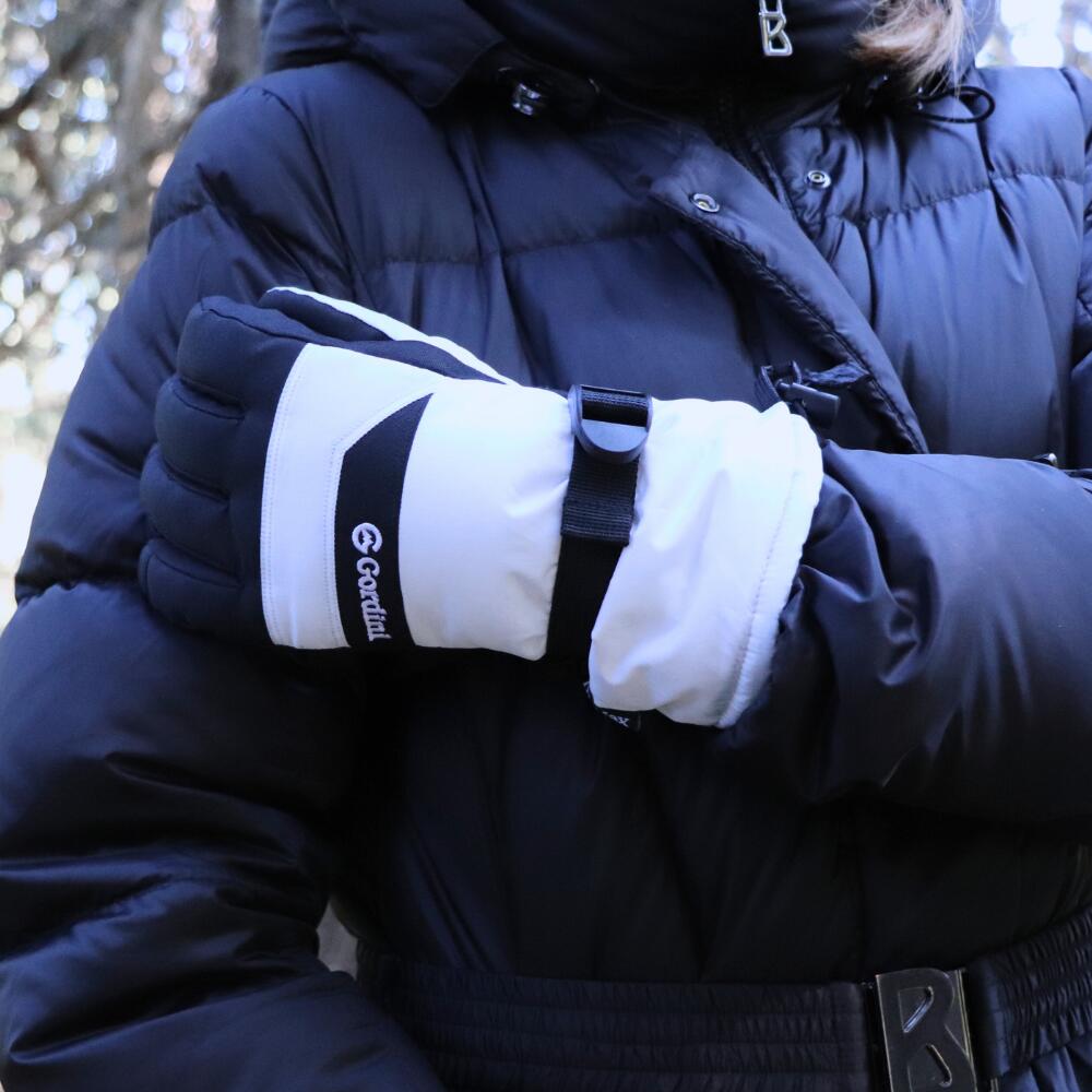 BASE dames skihandschoenen WHITE/BLACK. 4/5