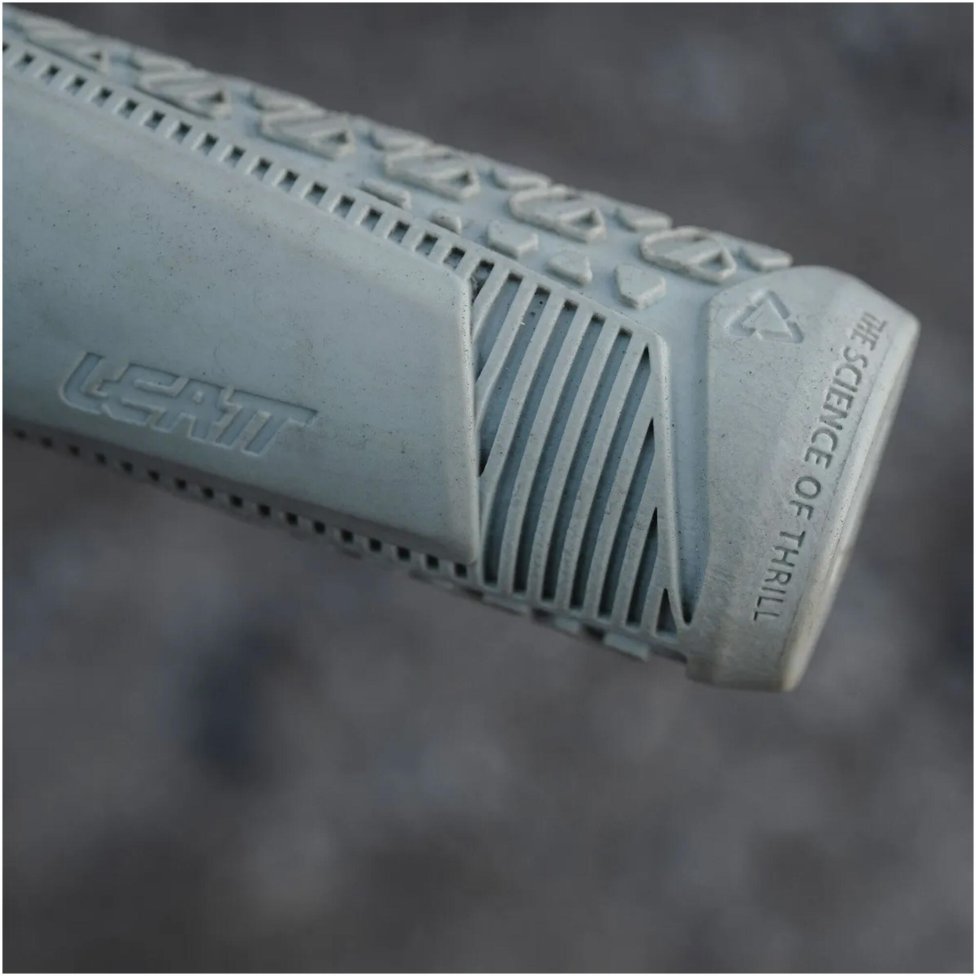 Leatt REAFLEX 6.0 HANDVATEN - GRIS GRANITO REGULAR 31 MM MTB 5/6