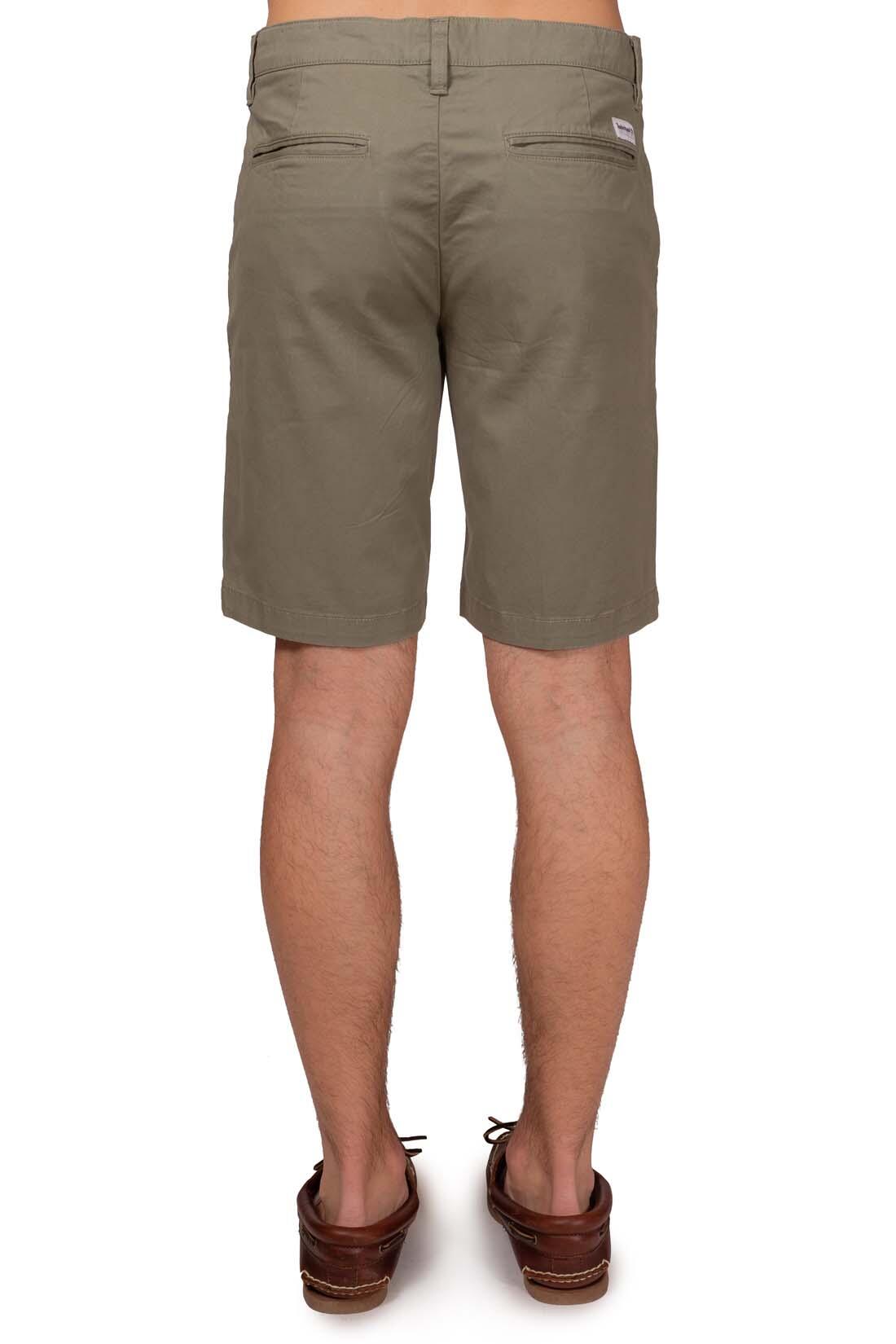 Bermuda chino uomo con patch logo 3/5