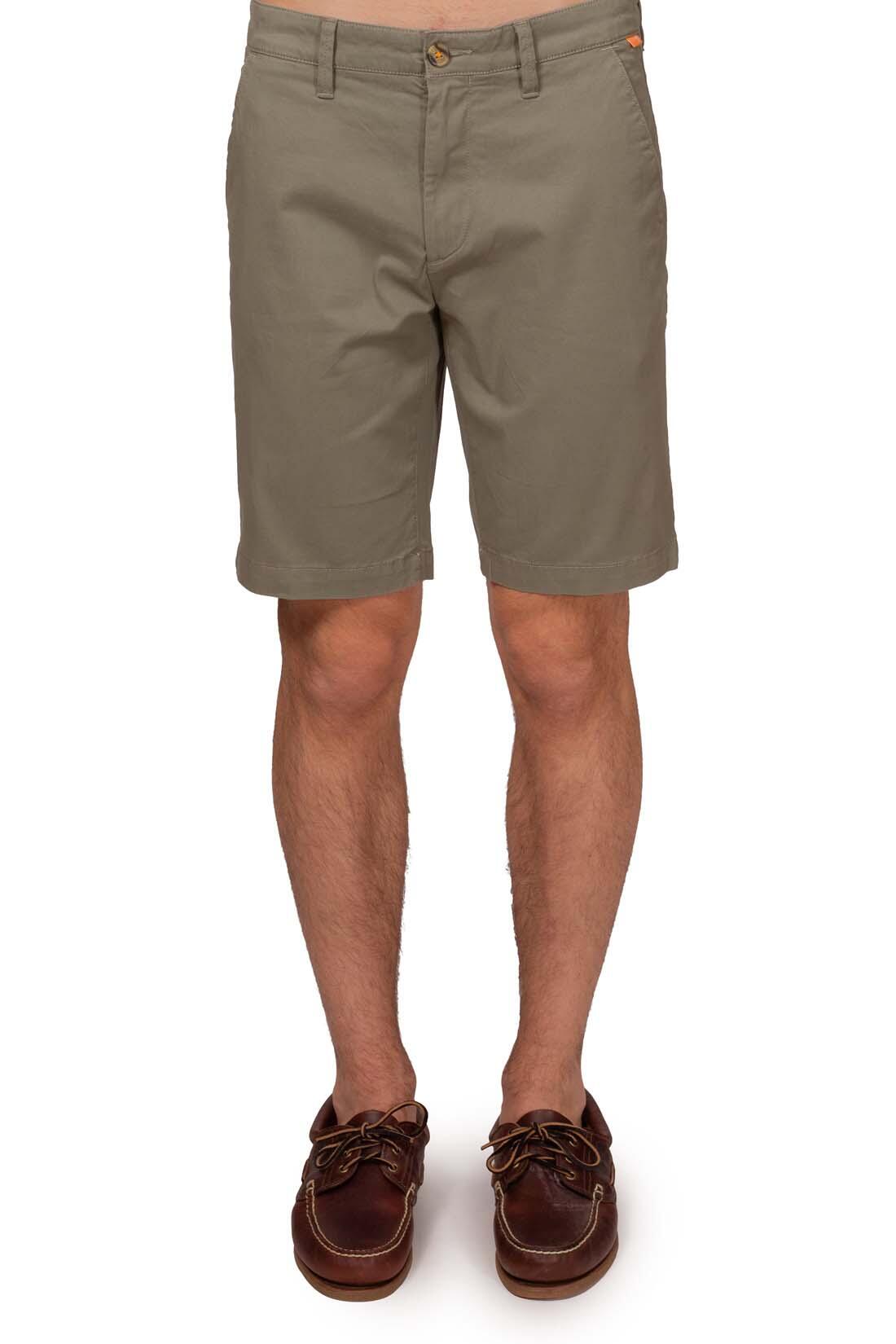Bermuda chino uomo con patch logo 2/5