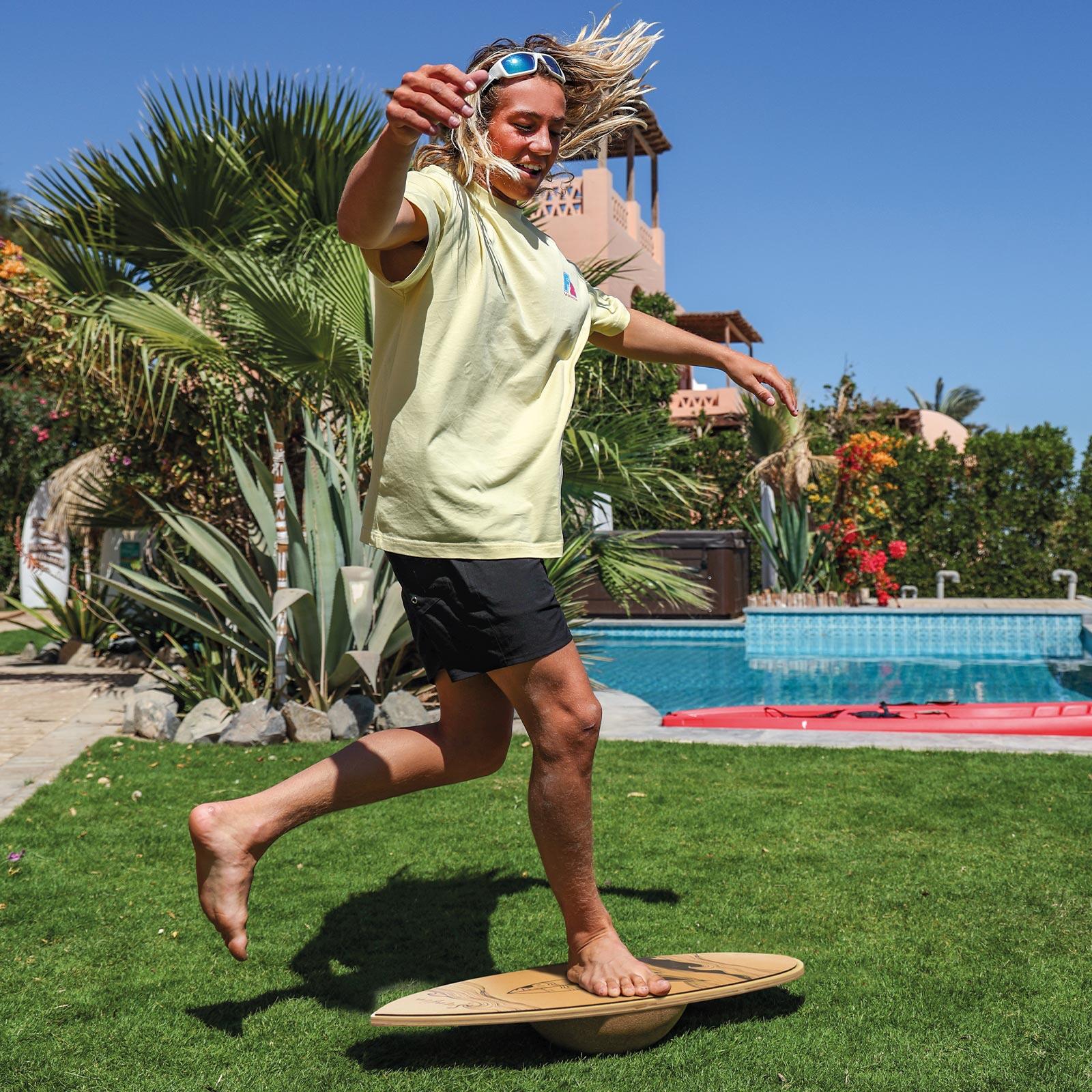 F2 tabla equilibrio corcho para surf 84x31cm con rodillo + semiesfera de corcho 6/7