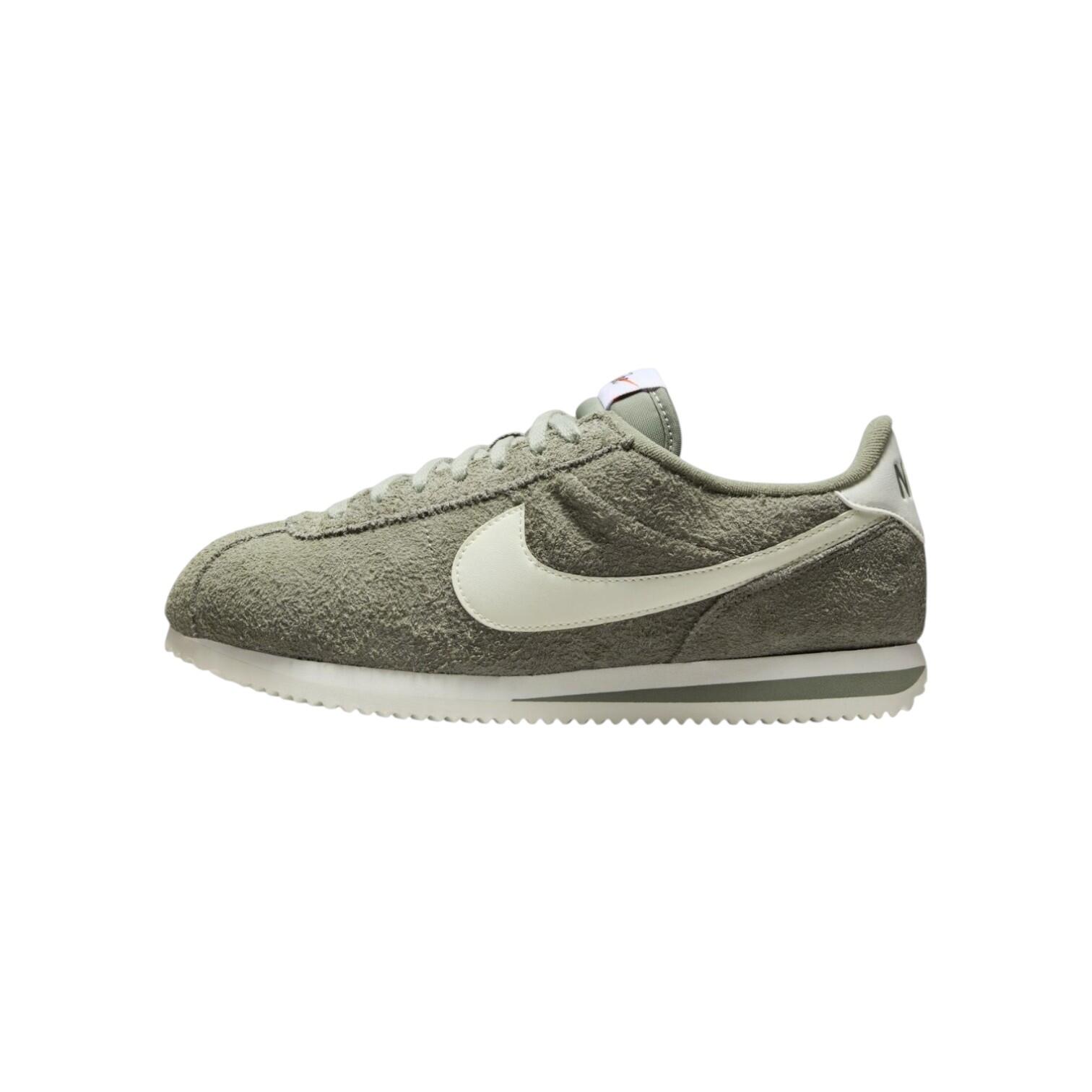 FJ2530-302 — Nike Cortez Vintage Camurça Feminino 2/3