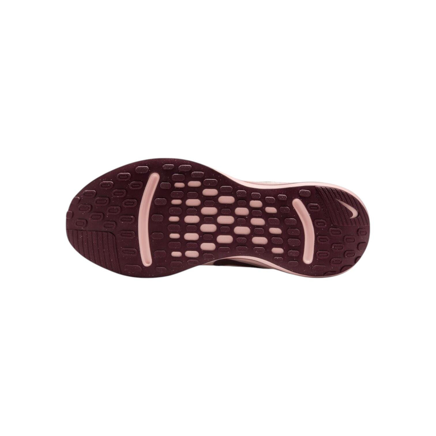 FJ7765-800 — Nike Journey Run 3/3