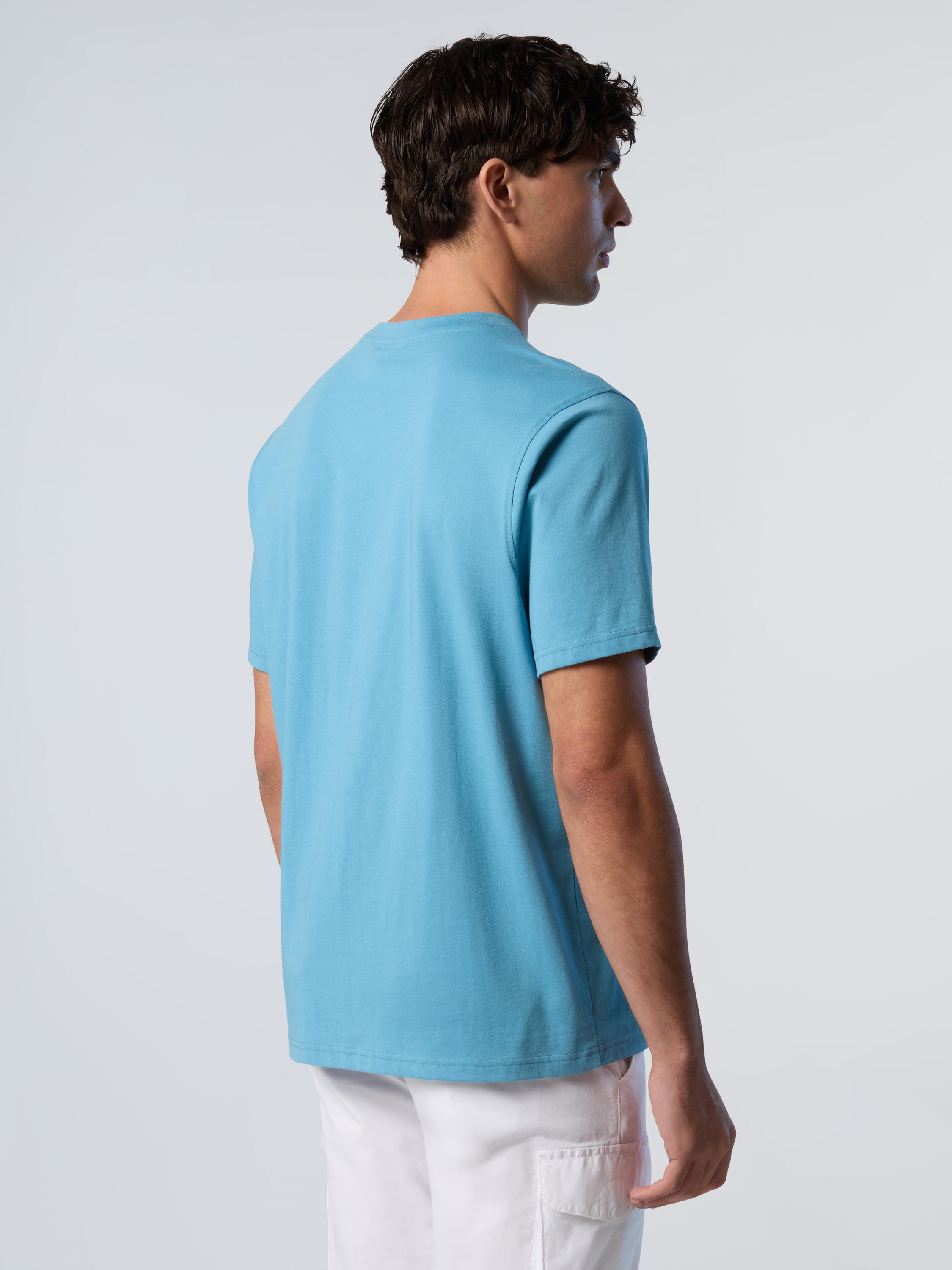 Camiseta con parche con logo para hombre 2/3