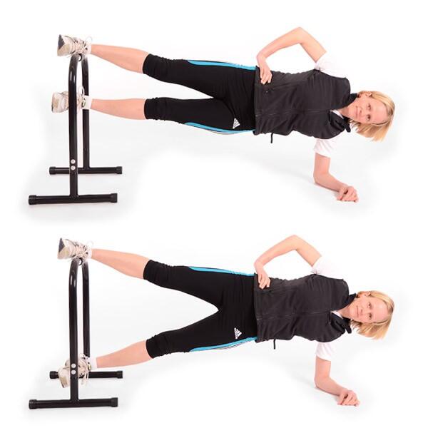 Triceps Dips | Dip station 4/4