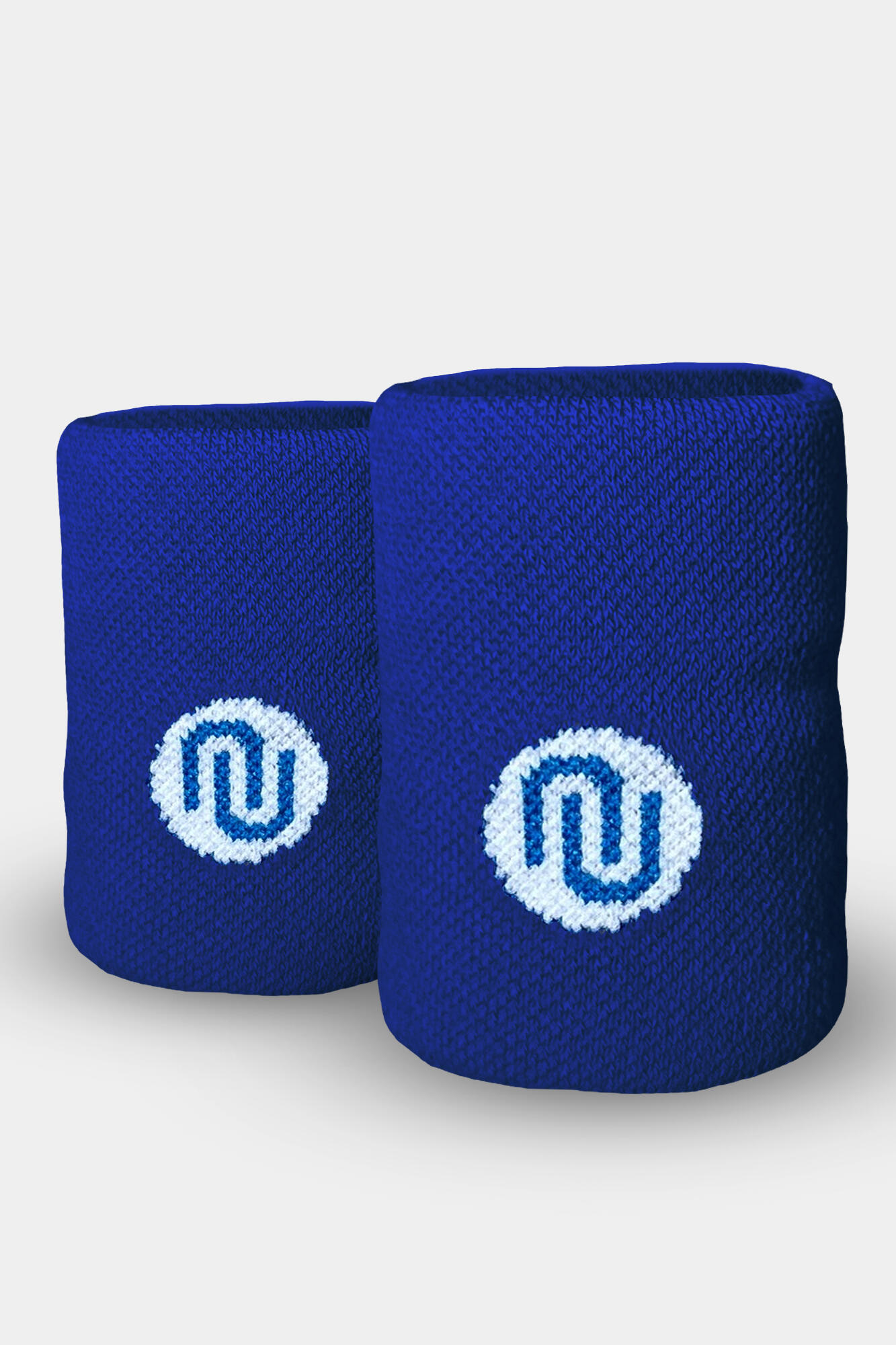 NESSI SPORTSWEAR picture