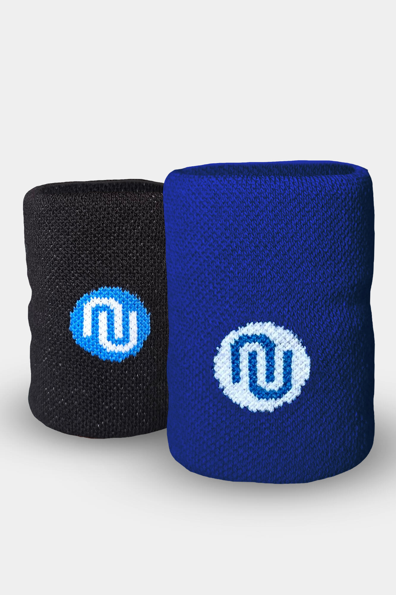 NESSI SPORTSWEAR picture