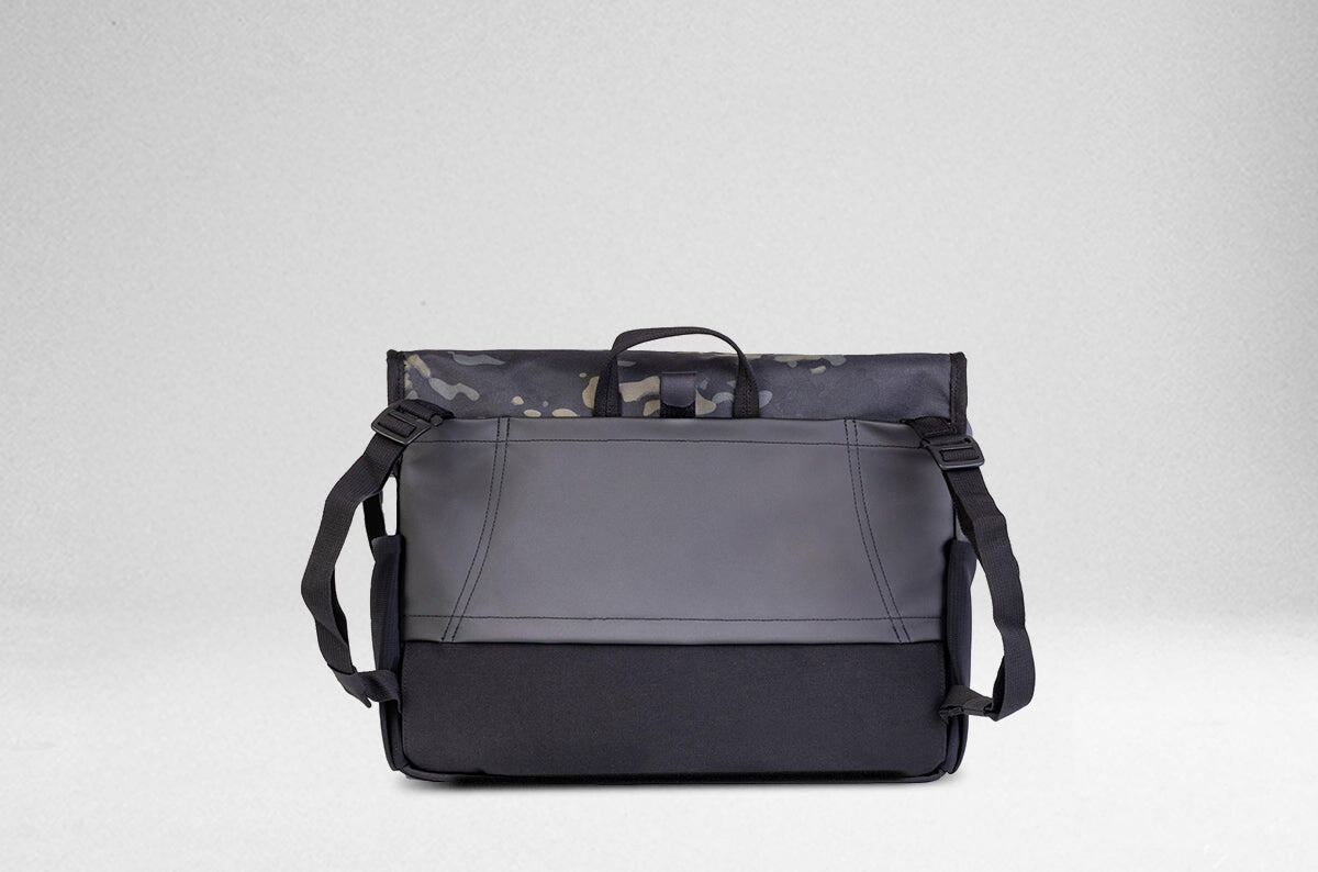 CITY BAG LIGHT - Sac coursier bandoulière étanche - noir/camo 2/7