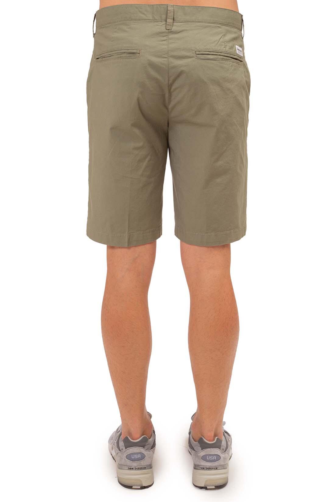 Bermuda chino uomo con patch logo 3/4