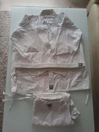 Entre Particuliers - Karaté kimono + soutien protection poitrine