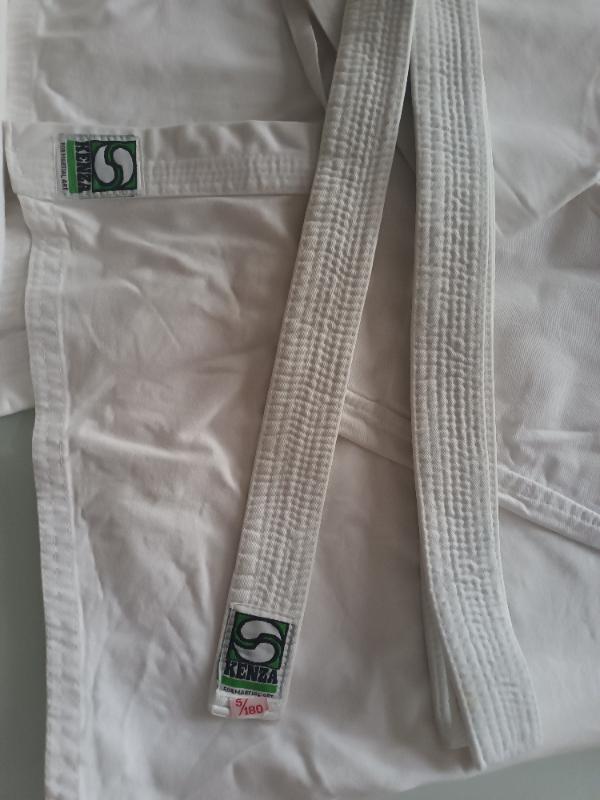 Tussen Particulieren - Karate kimono + ondersteuning voor borstbeschermin 3/3