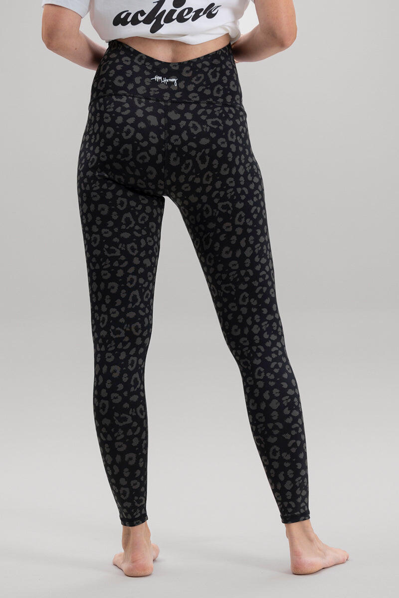 Maternity Leggings LEO Black mit speziellem Umstands-Bund und hohem Tragekomfort 2/5