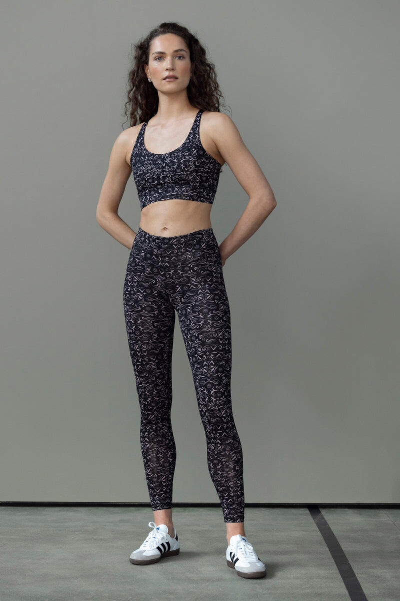 HEY HONEY Criss-Cross Bra Samadhi Black mit ultra-strapazierfähigem Performance-Material
