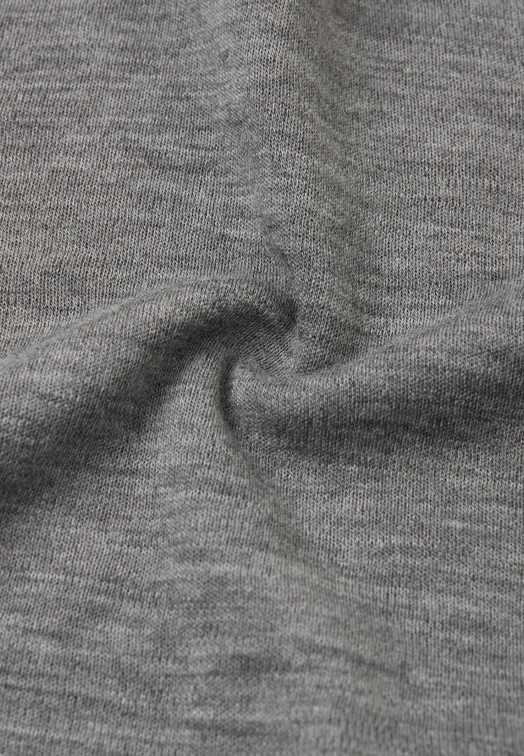 Cagoule de base Aurora - Aus 100% Merinowolle für optimale Temperaturkontrolle 5/6