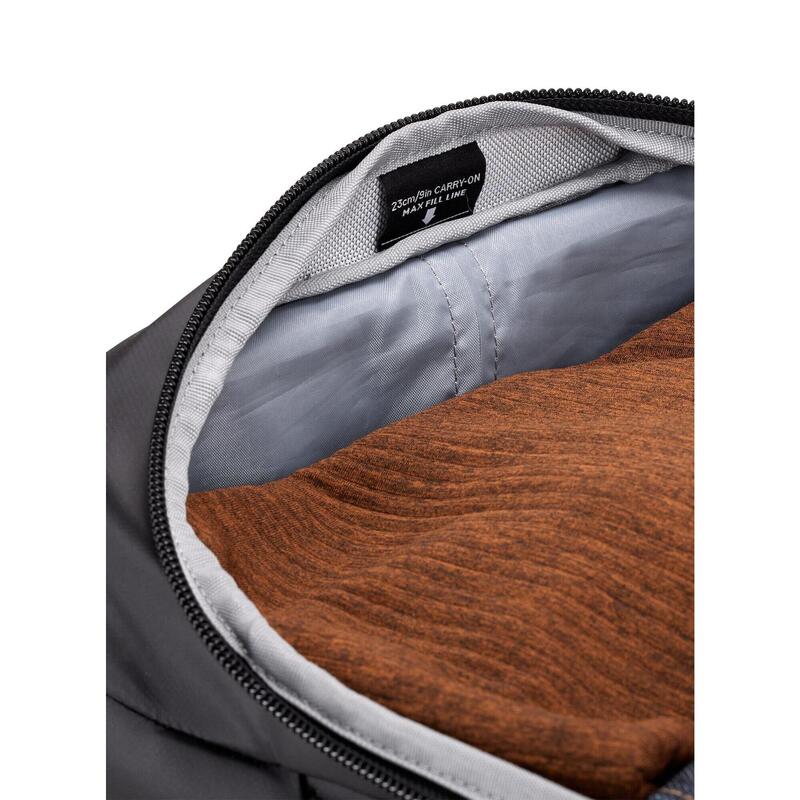 Geanta voiaj Thule Chasm Wheeled Carry-On Duffel 22L, Negru