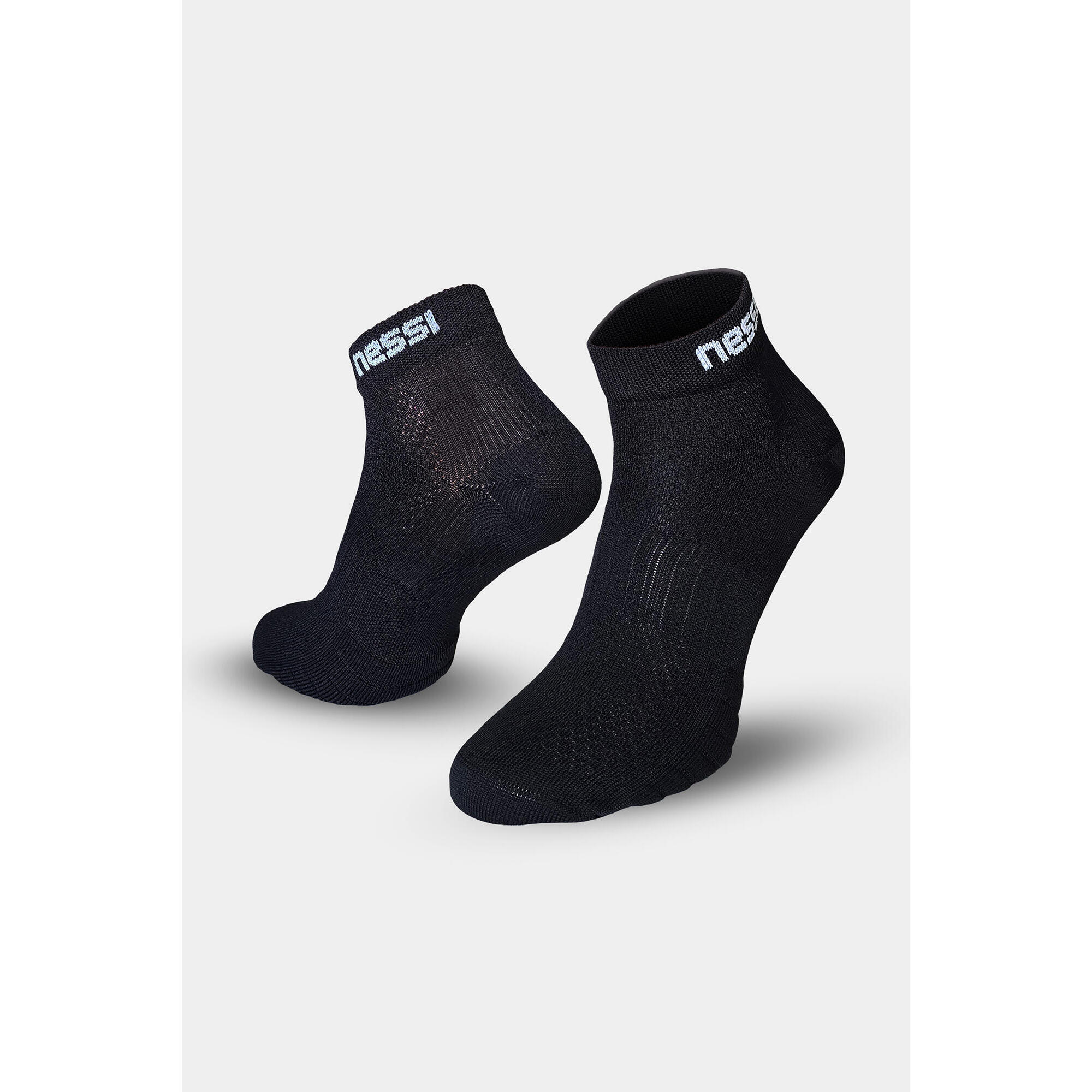 Bezszwowe skarpety oddychające Nessi Sportswear