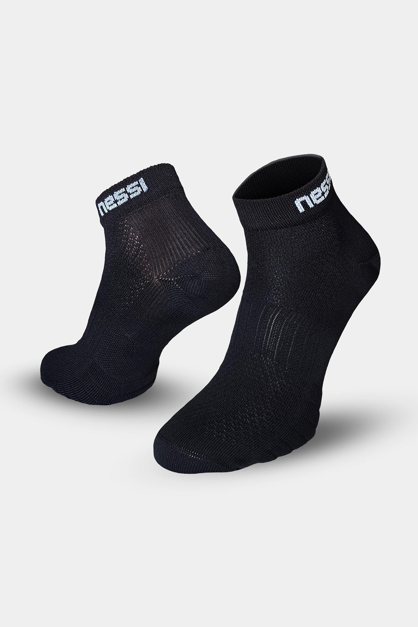 NESSI SPORTSWEAR picture