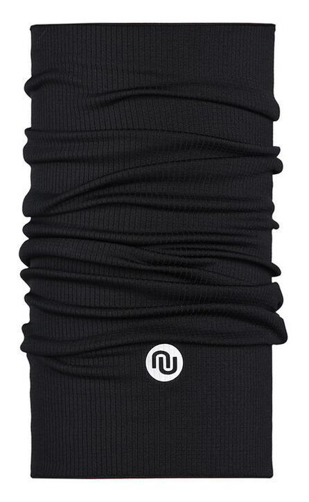 NESSI SPORTSWEAR picture