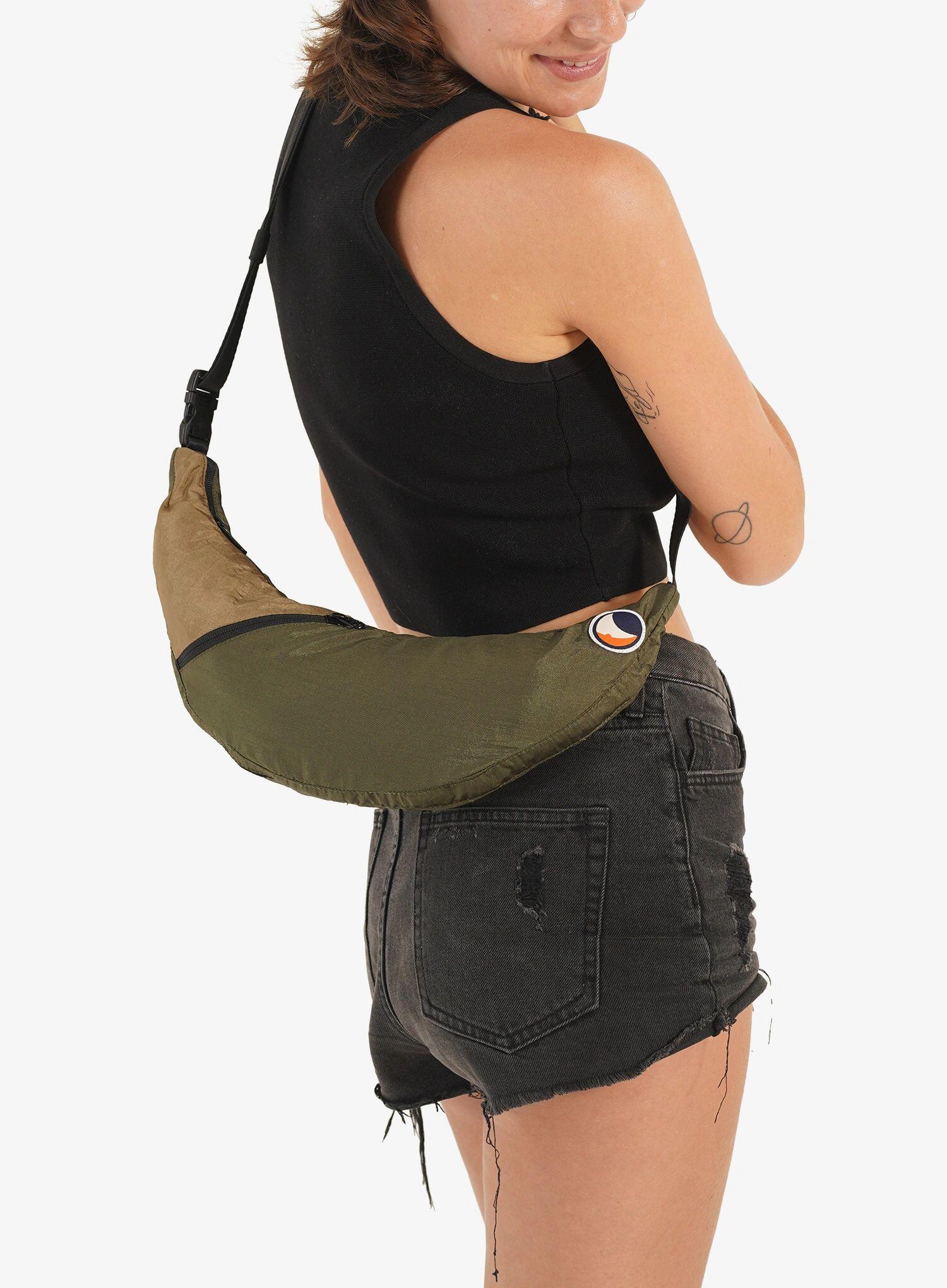 Torba Ticket To The Moon Upcycled Sling Bag 3/7