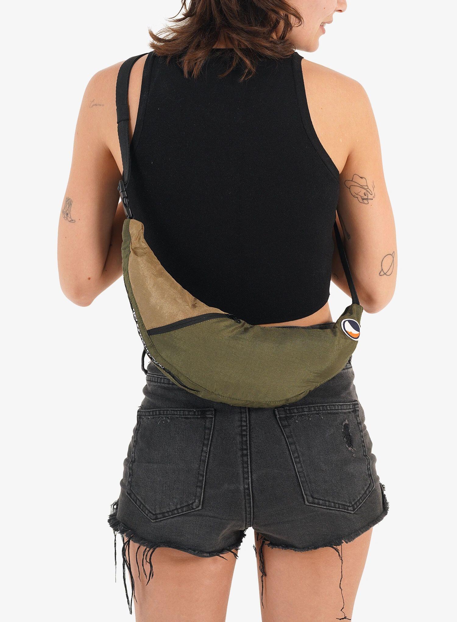 Torba Ticket To The Moon Upcycled Sling Bag 4/7