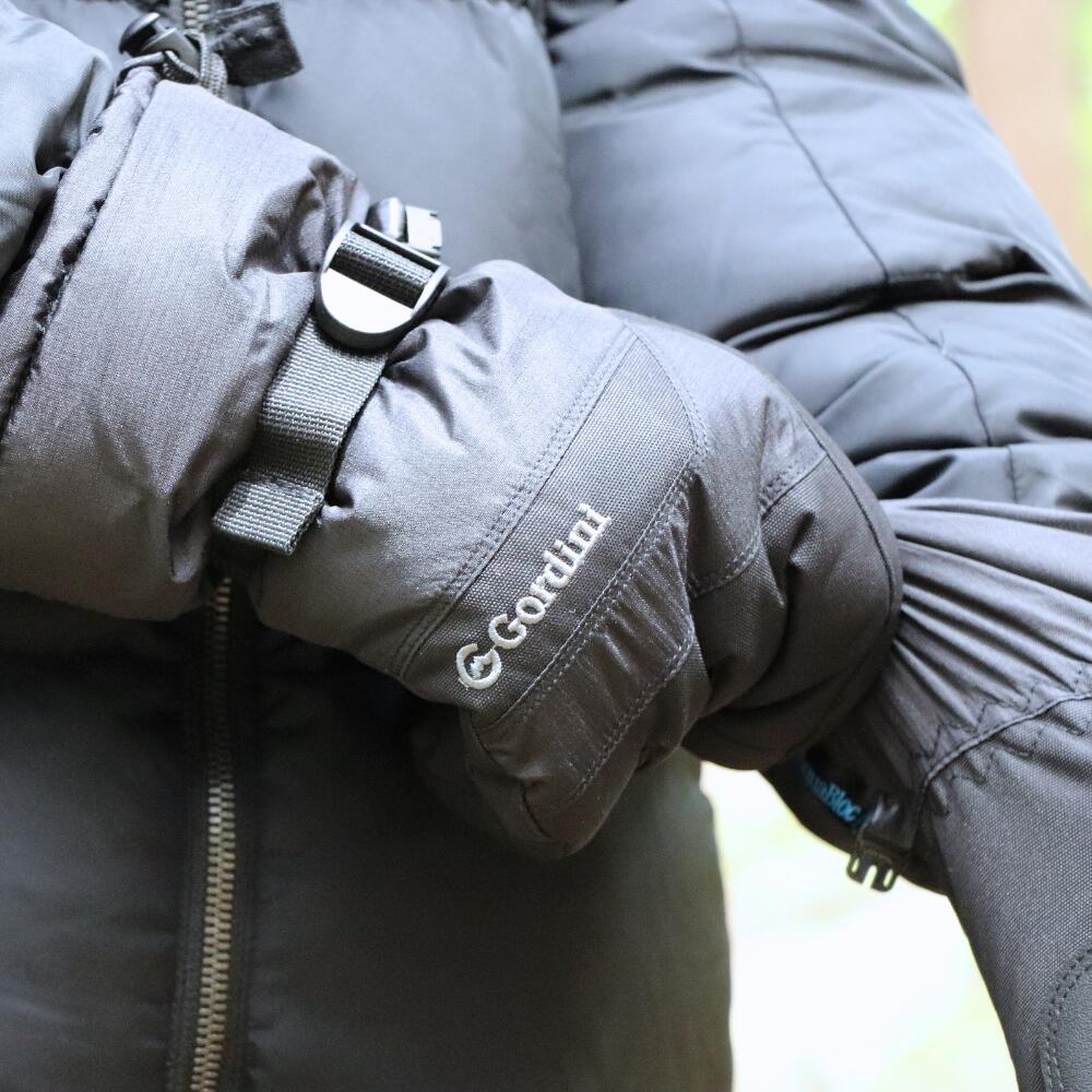 BASE men's ski glove BLACK 3/6