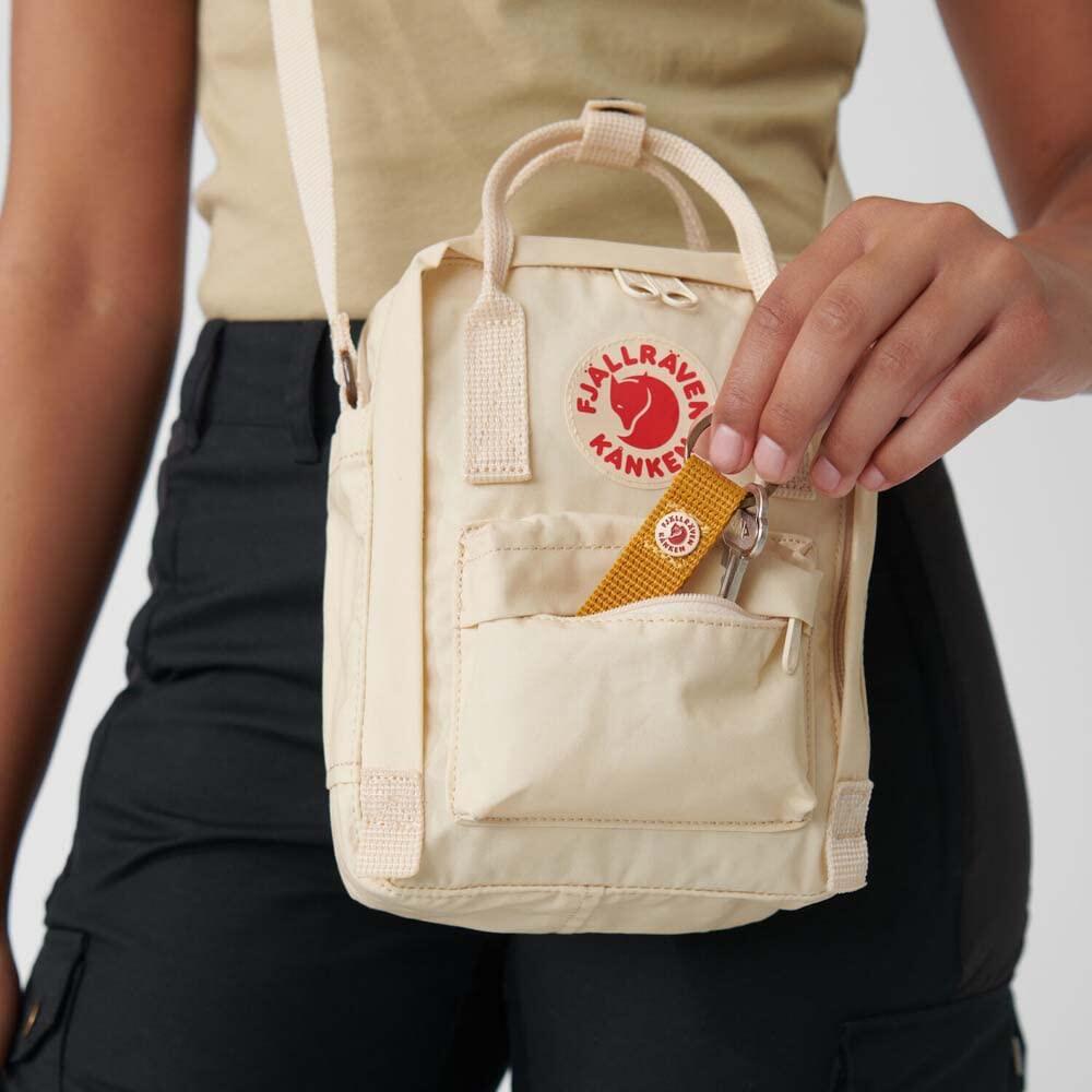 Fjällräven Kanken Sling 2,5 l 4/5