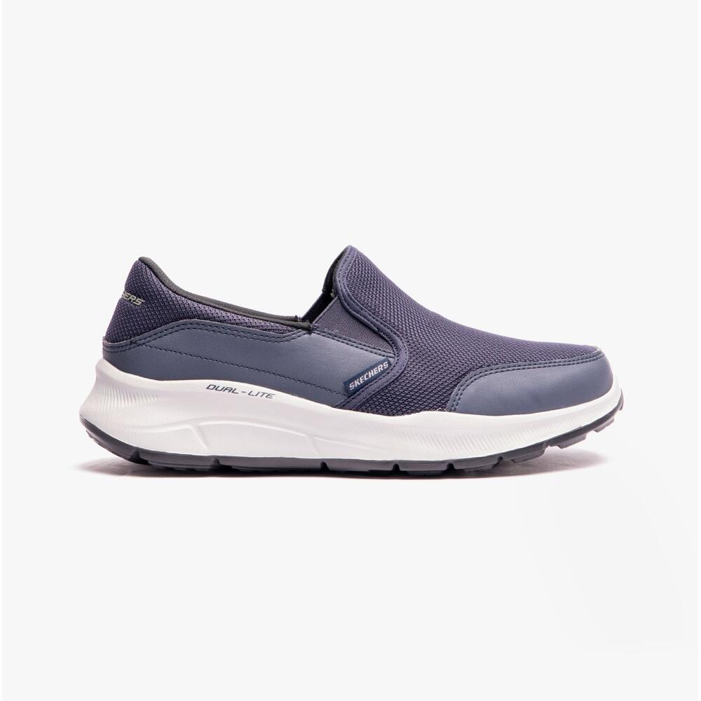 SKECHERS picture
