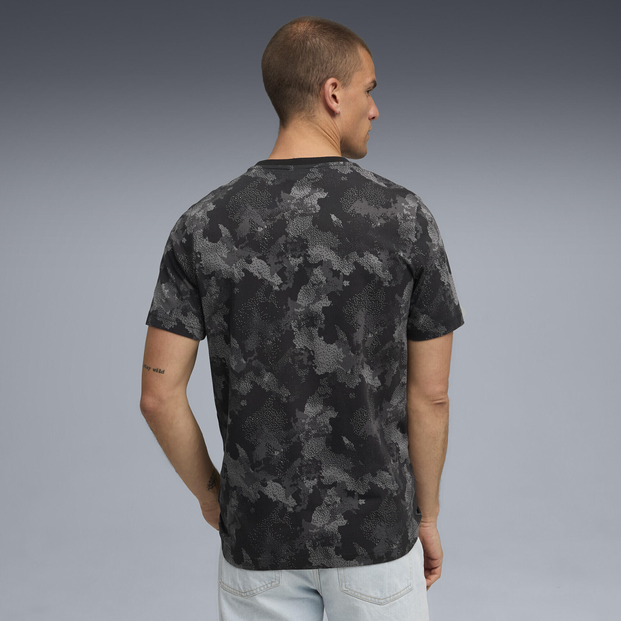 T-shirt fitness homem padrão camuflado Essentials Camo PUMA 3/7