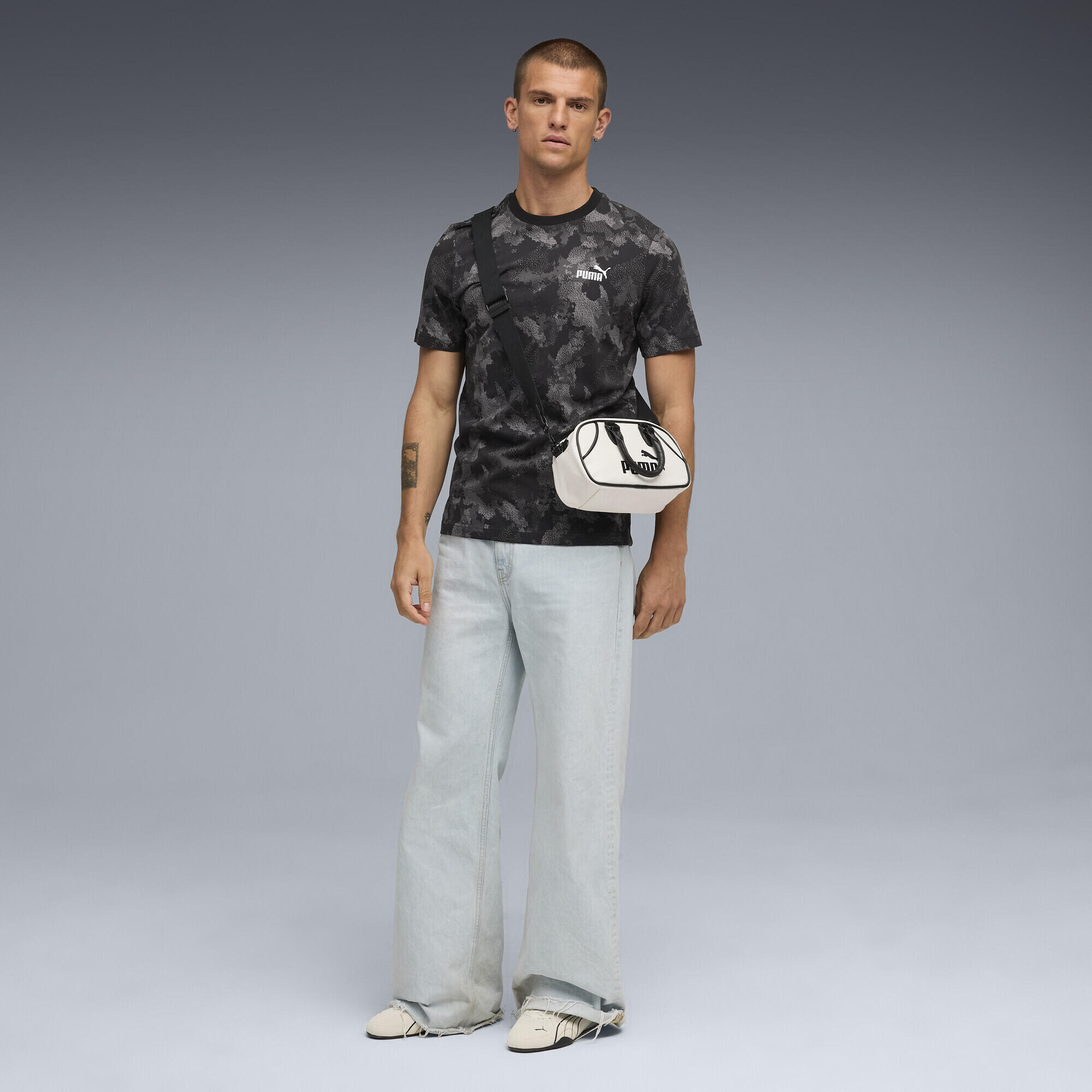 T-shirt fitness homem padrão camuflado Essentials Camo PUMA 4/7