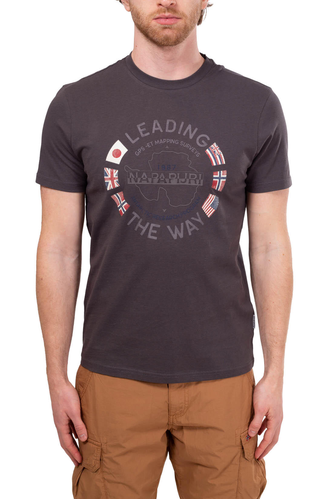 T-shirt uomostampa circolare 2/4
