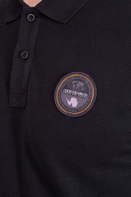 Polo uomo con badge logo