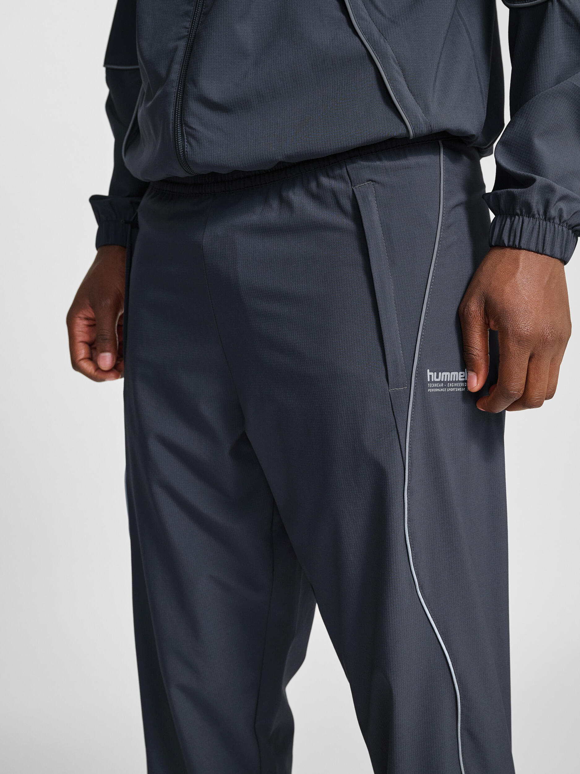 Pantaloni da jogging in tessuto Hummel Pulse 4/7