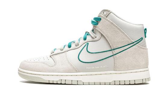 Scarpe Dunk High First Use Light Bone Green Noise