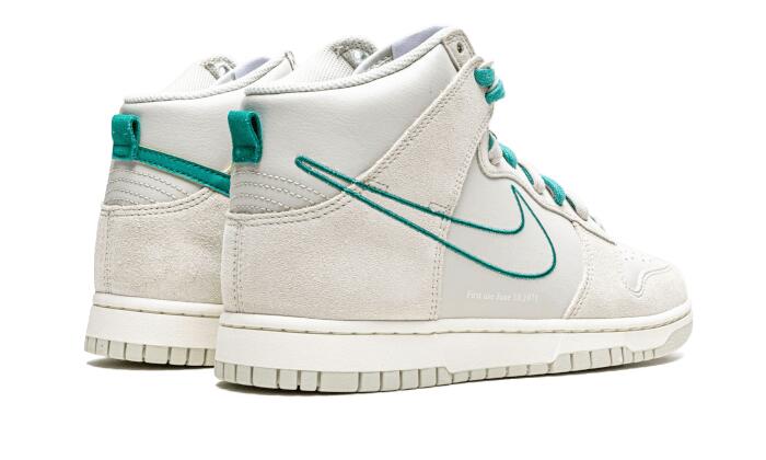 Dunk High First Use Light Bone Green Noise 2/4