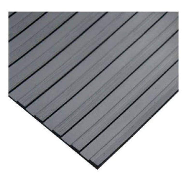 Arquiservi - Piso em Rolo de Borracha Estriada Espessa 3MM 1,50X4 (6M2) 2/2