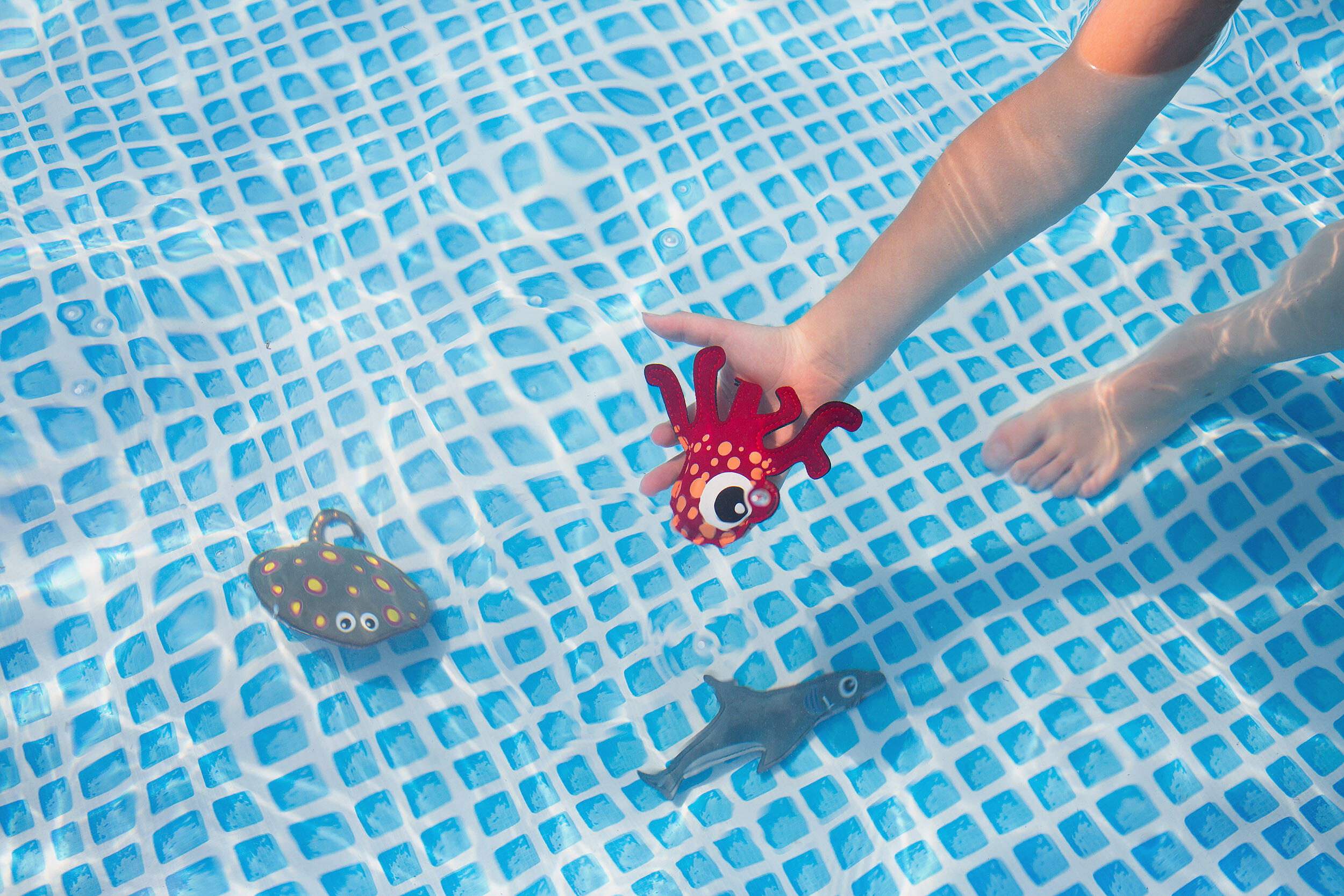 Poolspielzeug – Wassertiere für Kinder - Wasserspiel 4/5