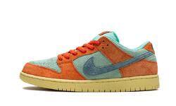 SB Dunk Low Orange Emerald Rise