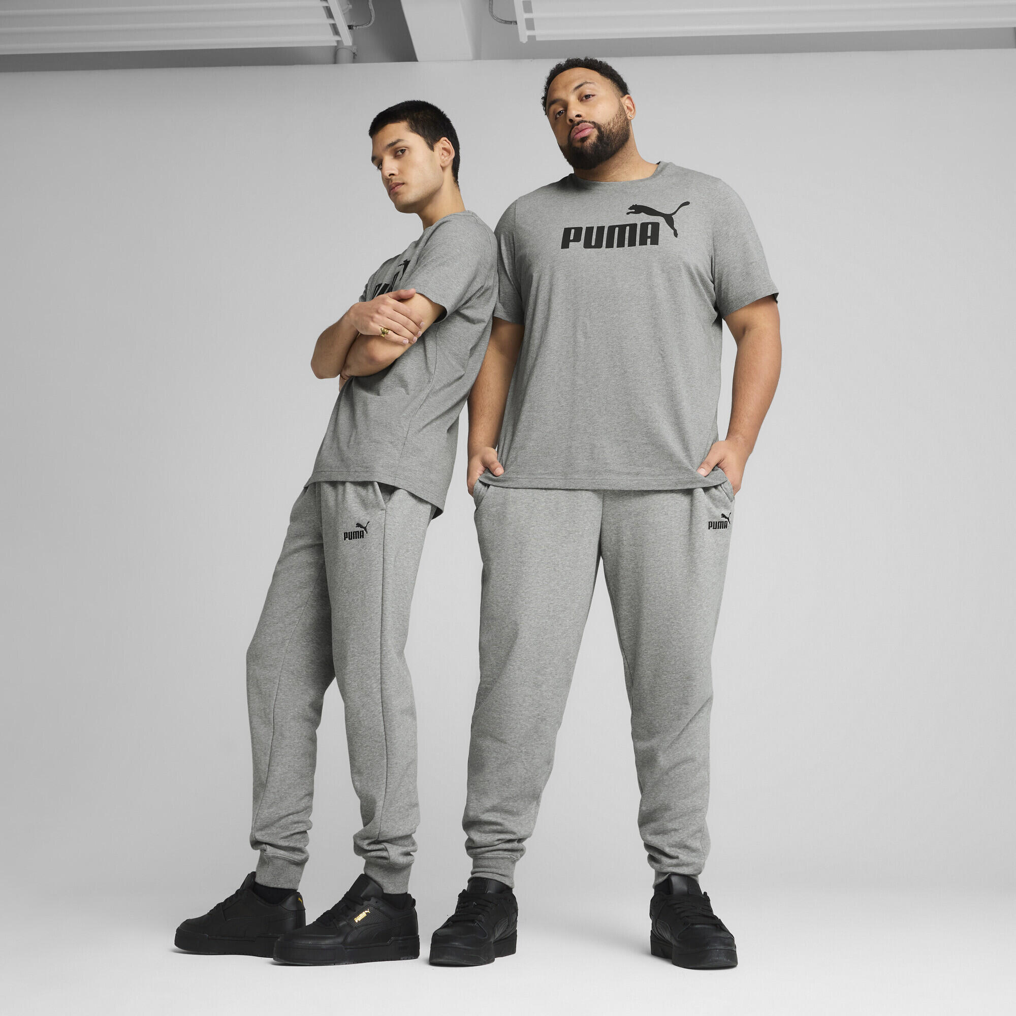 Męskie spodnie dresowe o wąskim kroju Essentials z logo No. 1 PUMA
