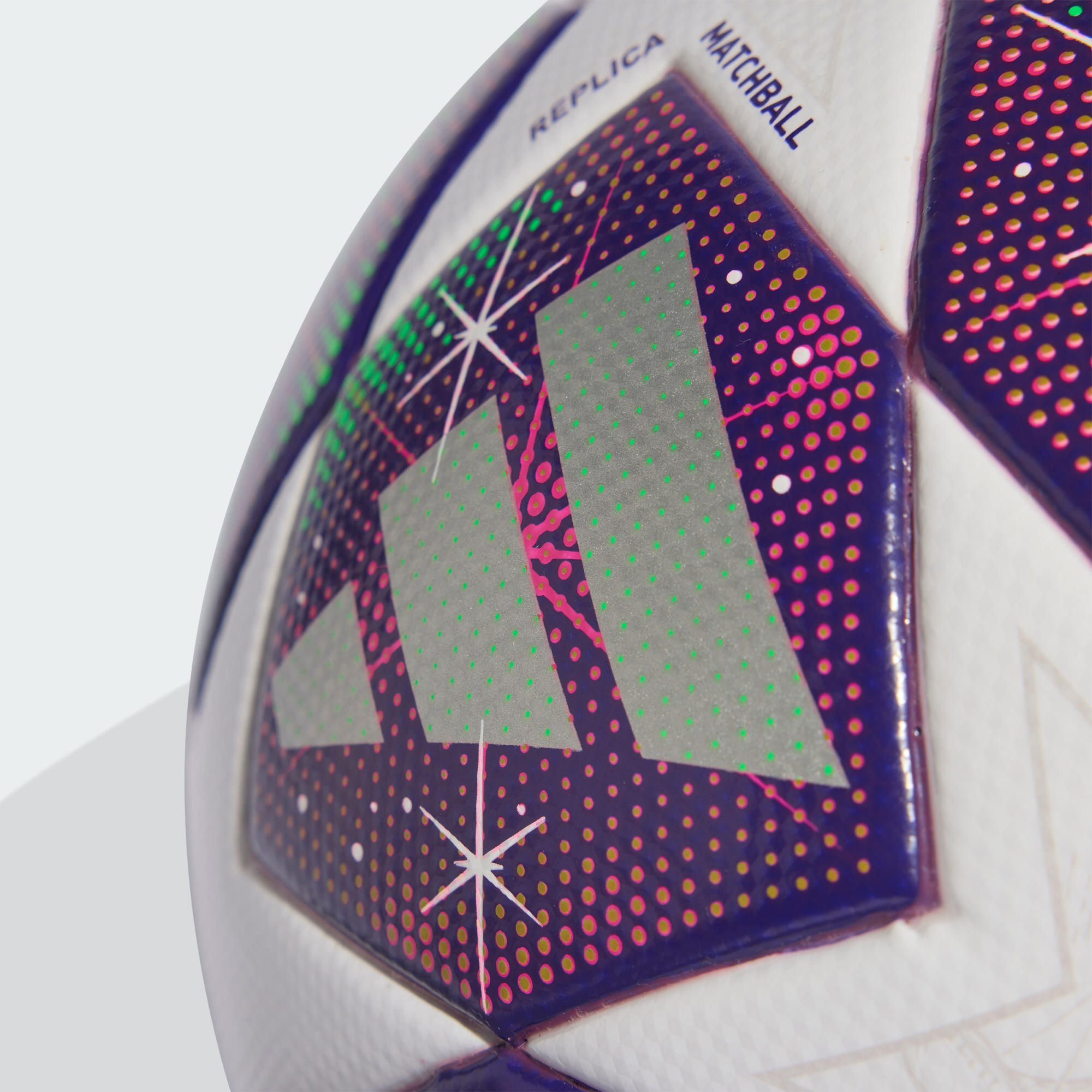 UWCL 25/26 Gruppenphase Spielball 4/5