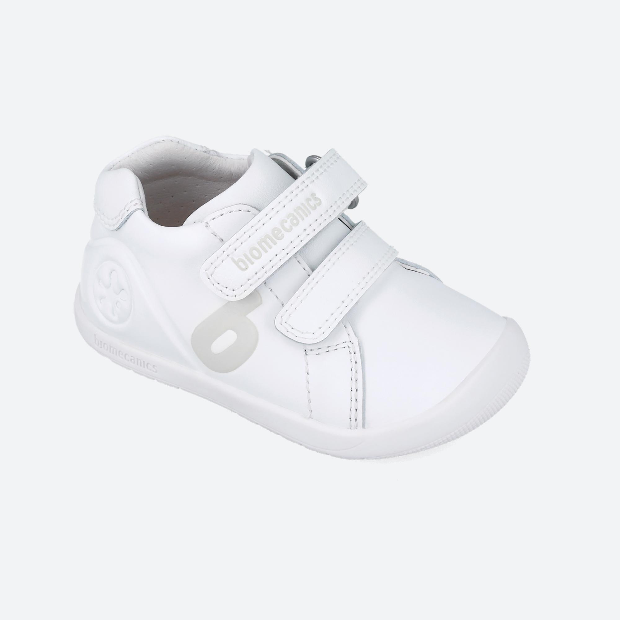 Zapatos colegiales Biomecanics con dos velcros para niño Zapatos colegiales Biomecanics con dos velcros para niño
